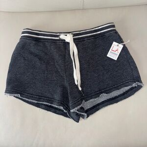 Forever 21 Women’s Light Gray Athletic Shorts Size Small with Drawstring